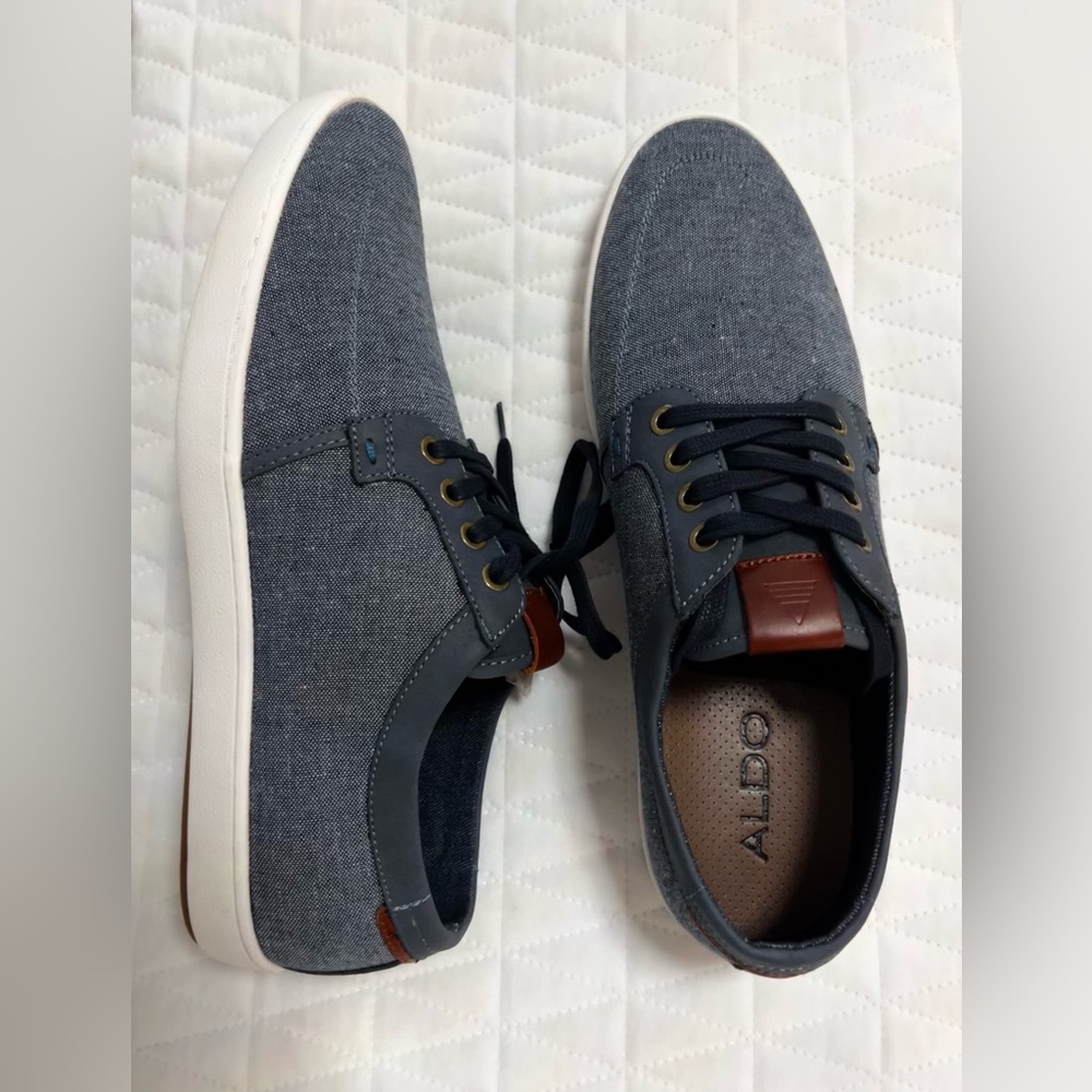 Aldo Mens Blue Canvas Sneakers - new